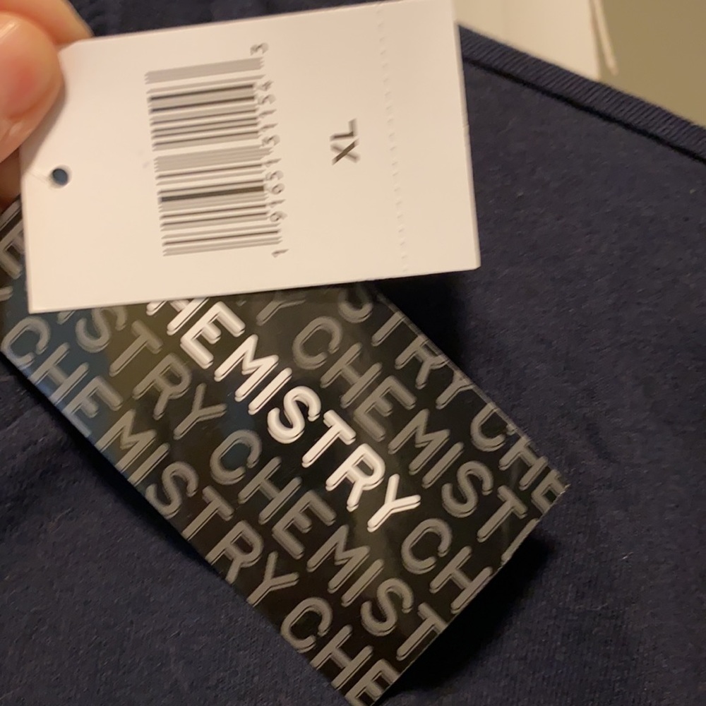 Men’s Graphic Tshirt - Picture 3 of 3